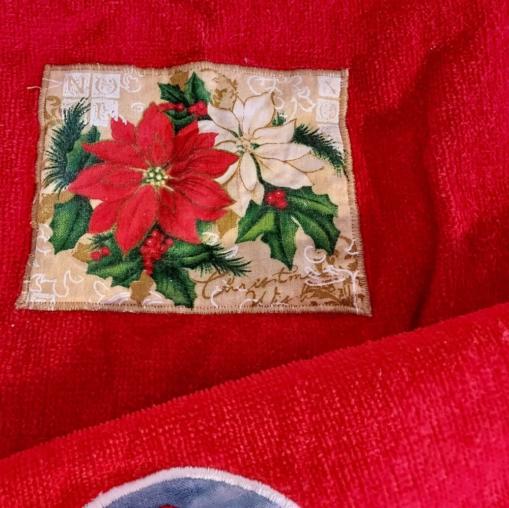 Bundle (2) Red Santa & Poinsettia kitchen towels Festive Holiday Christmas